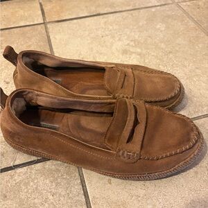 Woman’s UGG SIZE 9.5